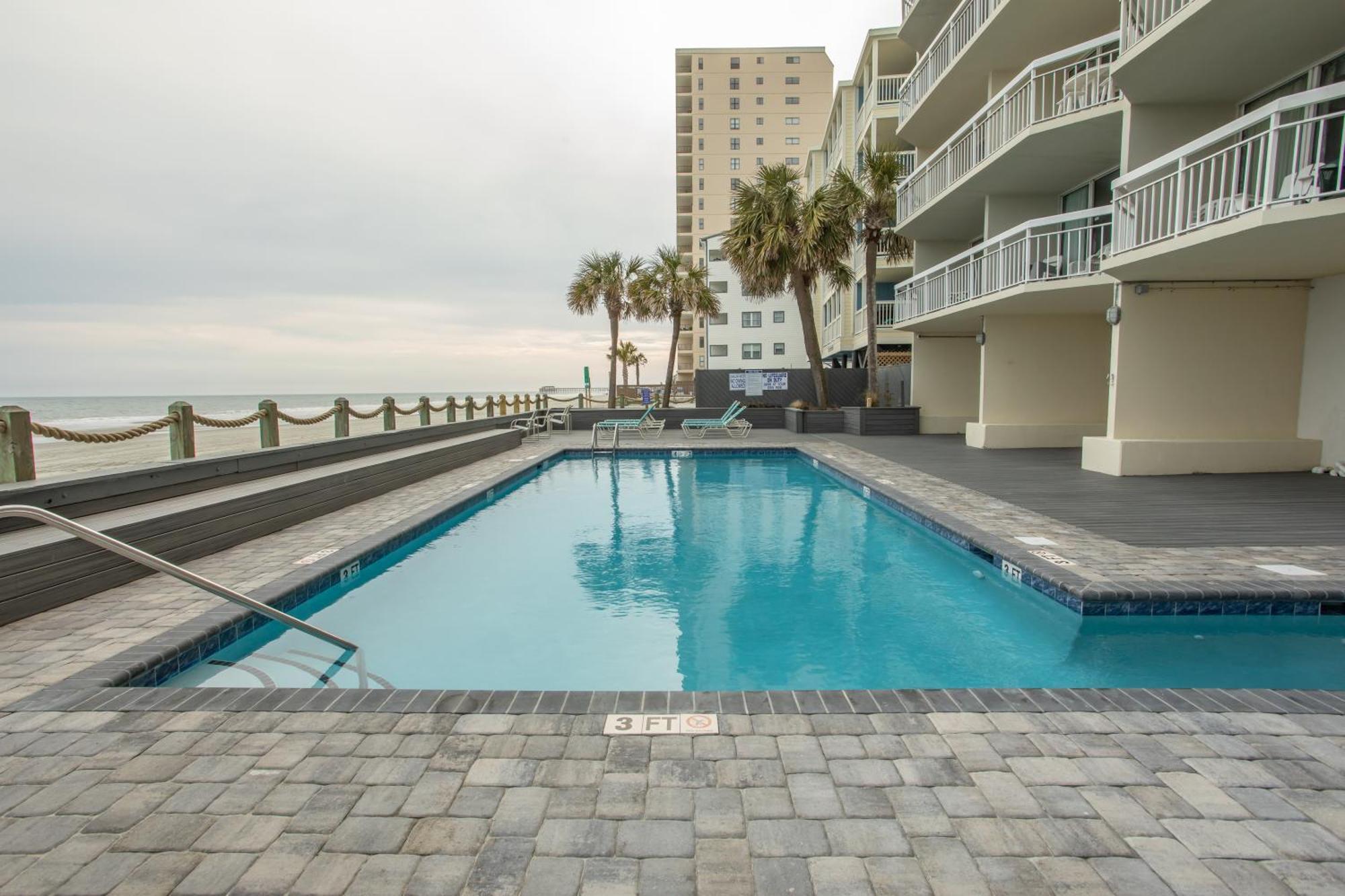 Waters Edge Aparthotel Garden City Εξωτερικό φωτογραφία
